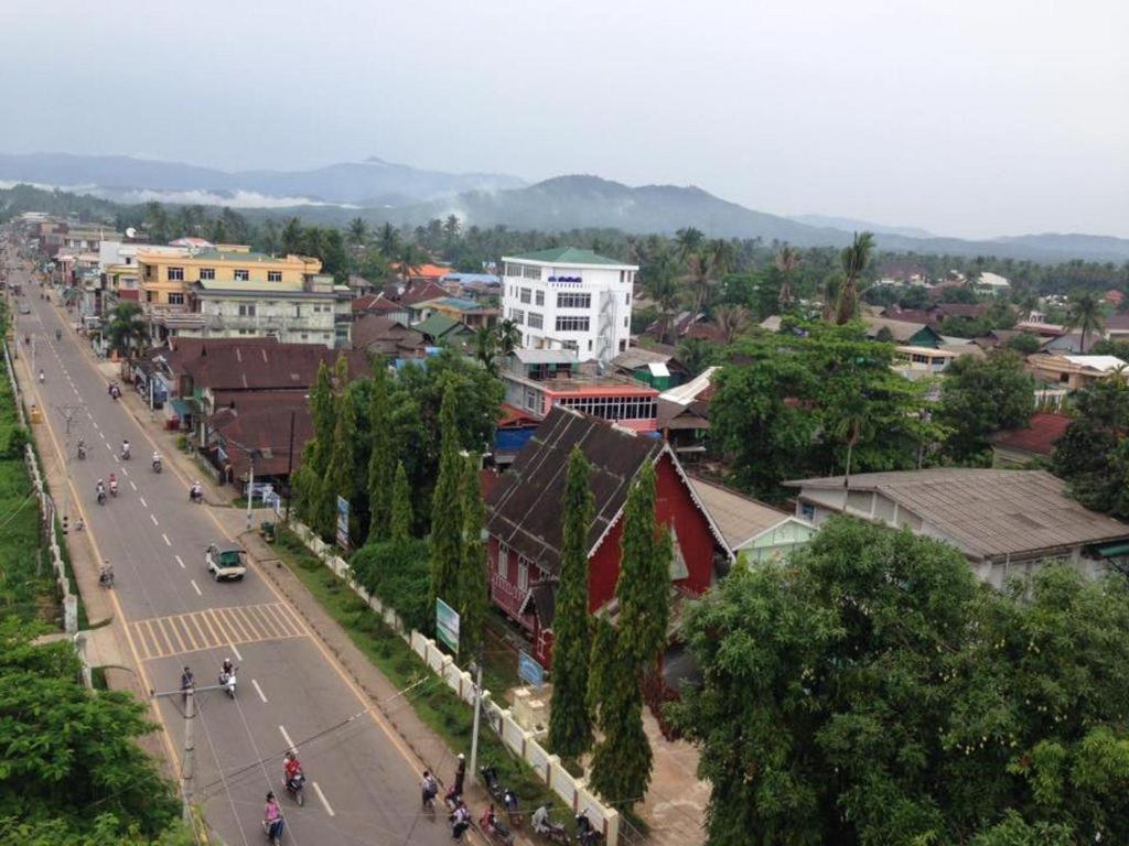Diamond Crown Hotel Dawei Exterior photo